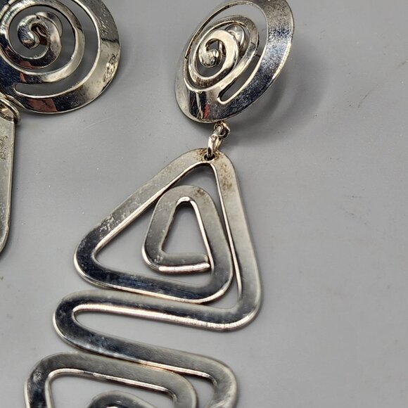 Vintage Hammered Metal Abstract Geometric Swirl Earrings 3" Dangle - Picture 4 of 8